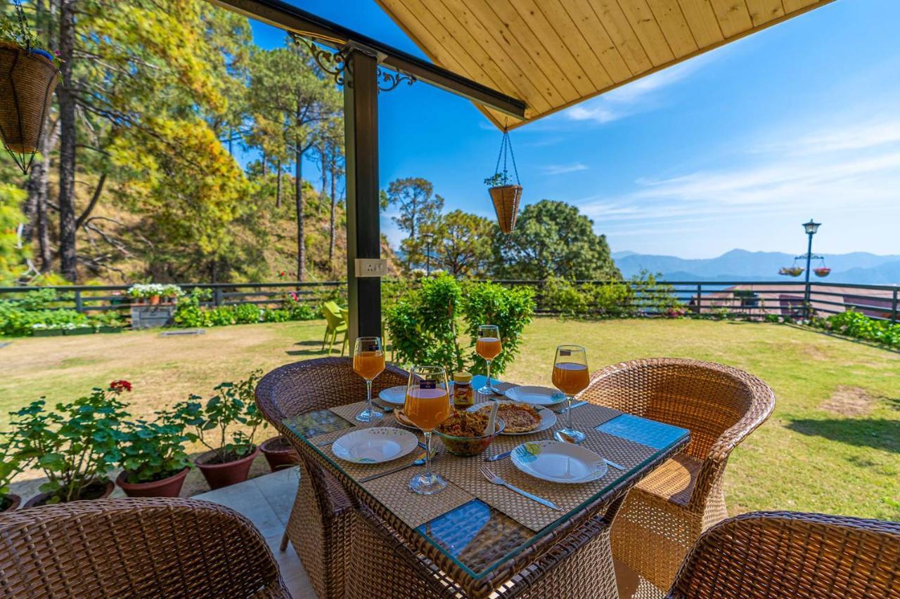 Stayvista At Floradale W Jacuzzi & Wood-Fire Pizza Kasauli Eksteriør bilde