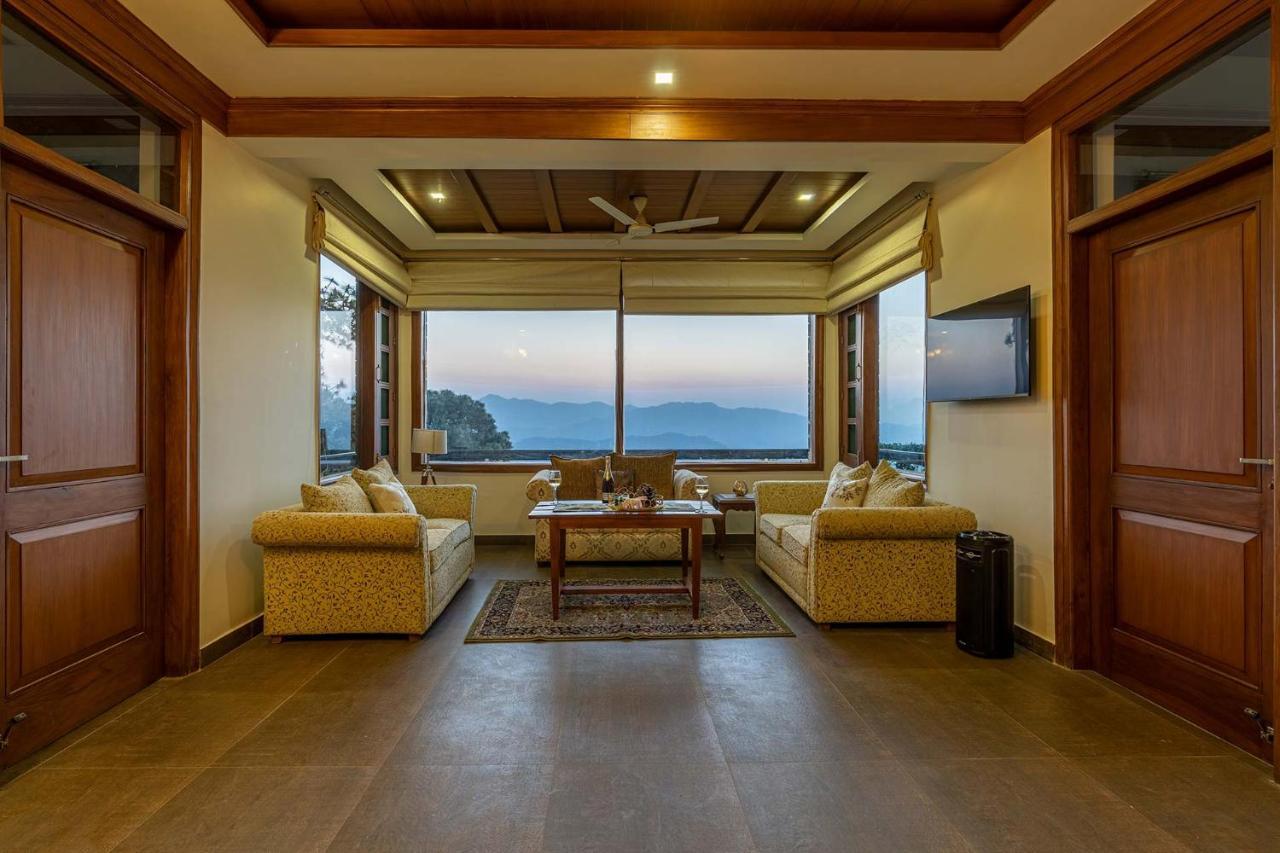 Stayvista At Floradale W Jacuzzi & Wood-Fire Pizza Kasauli Eksteriør bilde