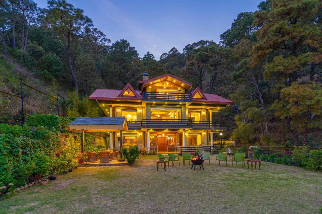 Stayvista At Floradale W Jacuzzi & Wood-Fire Pizza Kasauli Eksteriør bilde